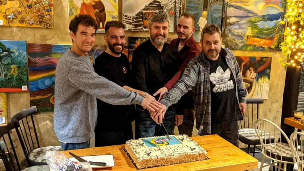 κοπή πίτας για τη νέα χρονιά από