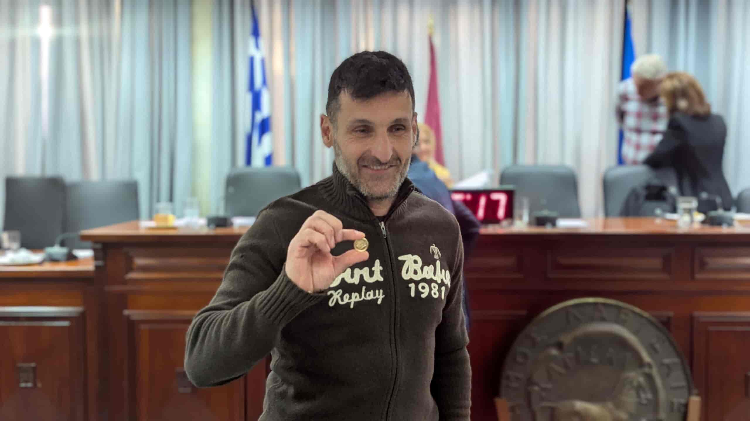 Δυναμική εξωστρέφεια, με «όχημα» τη νεολαία και αλληλεγγύη οι στόχοι για τη Λάρισα του 2025 