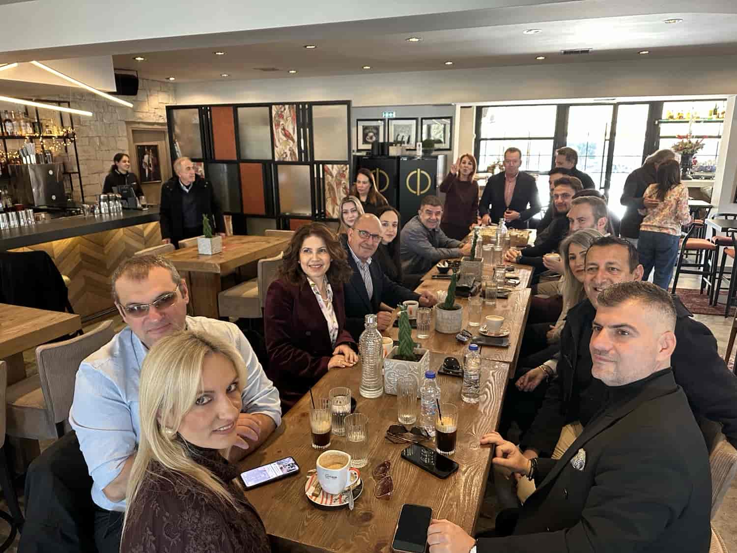 «Βασίλεψε» το γραφείο του Βασίλη Κόκκαλη