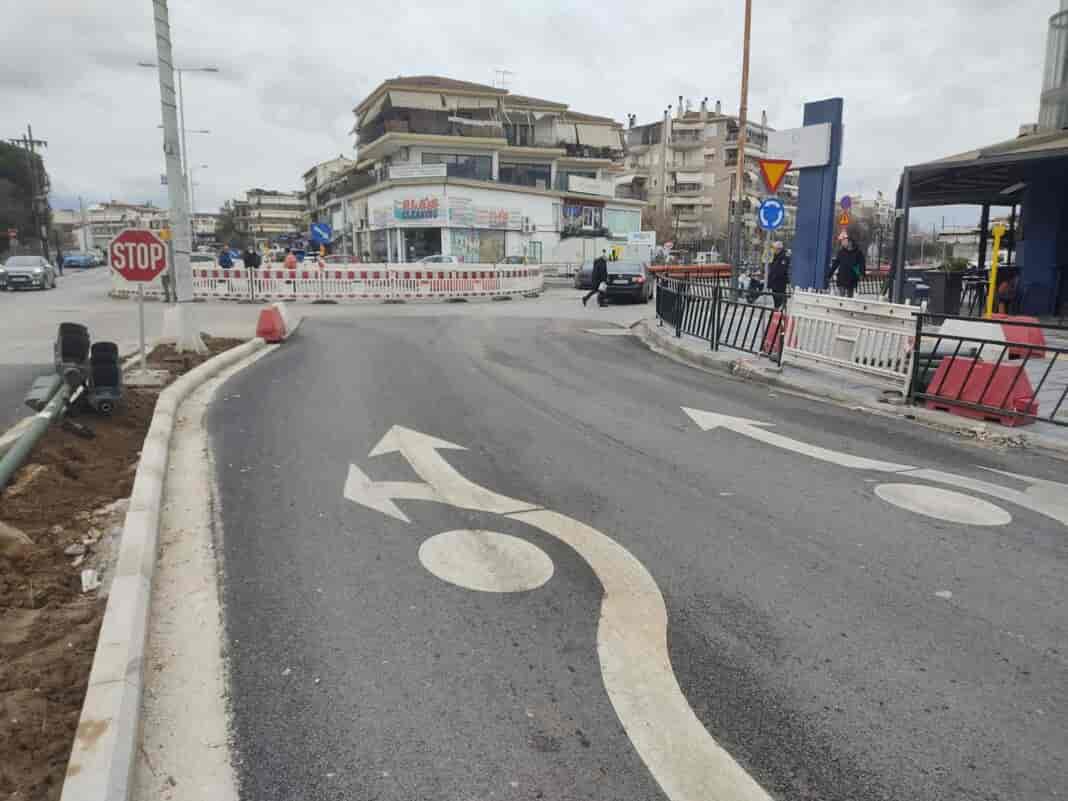 κυκλικού κόμβου στη συμβολή των οδών Βόλου-Ηρ.Πολυτεχνείου-23ης Οκτωβρίου