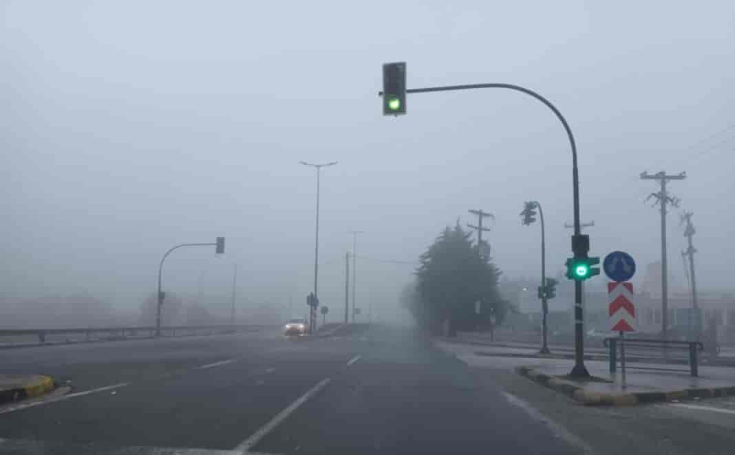 Καιρος με ομιχλη στην Θεσσαλία