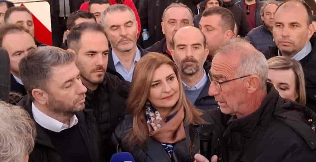 Ε. Λιακούλη με Νίκο Ανδρουλάκη στο μπλόκο του κόμβου Ε65, στην Καρδίτσα