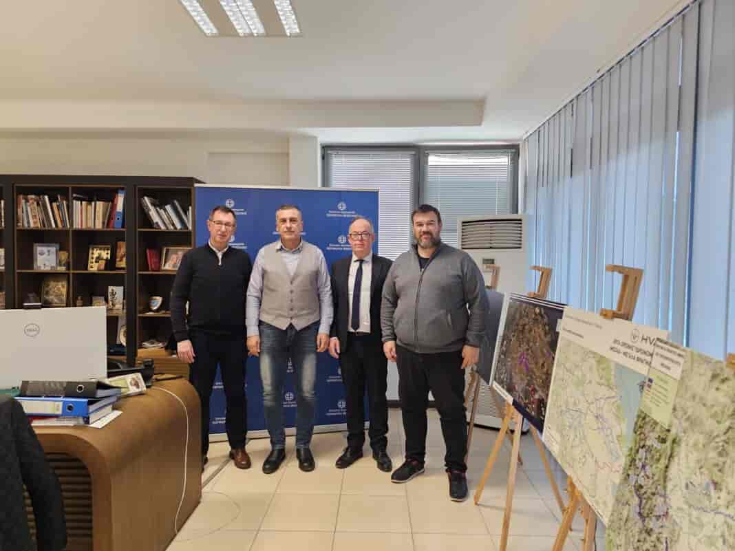 ΔΙΕΘΝΗΣ  ΠΡΟΟΡΙΣΜΟΣ ΥΓΕΙΑΣ Η ΛΑΡΙΣΑ ΜΕ ΠΡΩΤΟΒΟΥΛΙΑ ΤΗΣ ΠΕΡΙΦΕΡΕΙΑΣ ΘΕΣΣΑΛΙΑΣ ΚΑΙ ΤΟΥ ΕΠΙΜΕΛΗΤΗΡΙΟΥ ΛΑΡΙΣΑΣ
