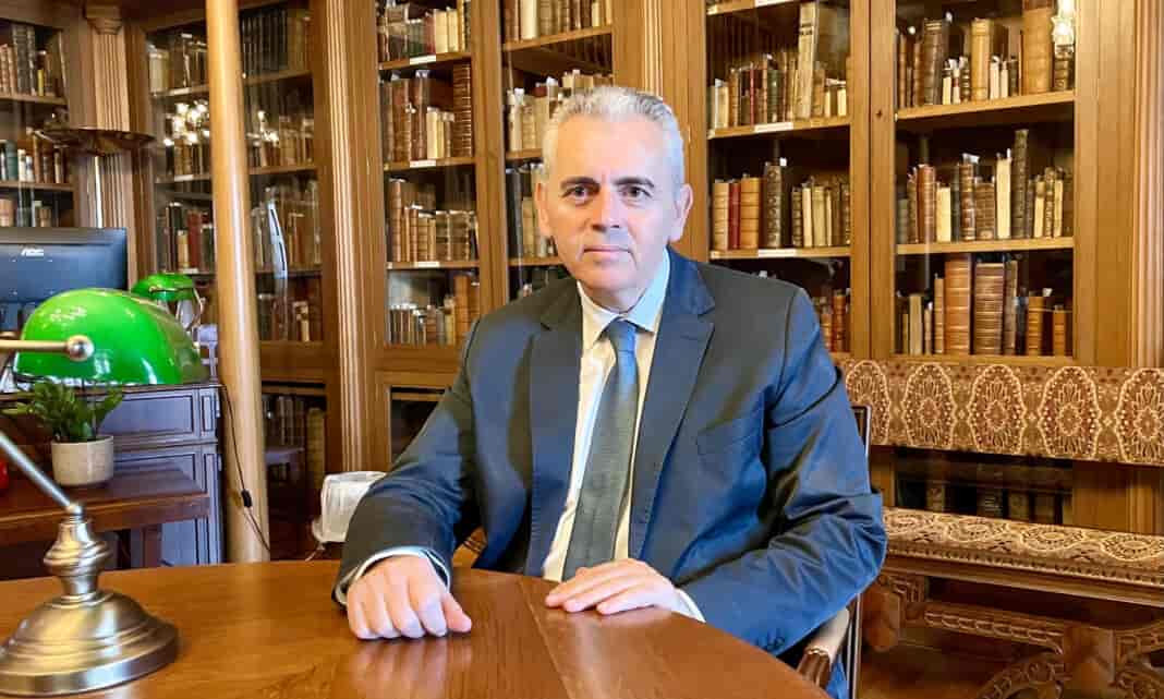 Ο Μάξιμος Χαρακόπουλος προσκεκλημένος του Πανεπιστημίου Λευκωσίας