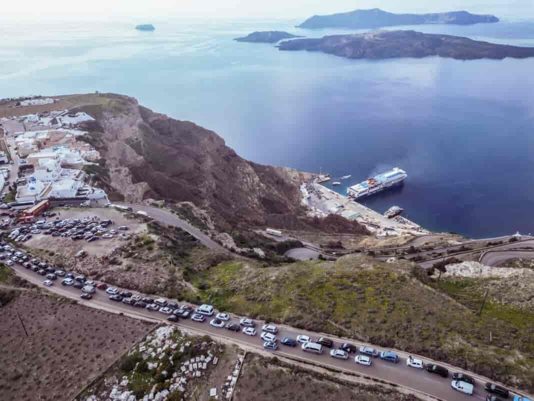 Έβδομη ημέρα αγωνίας στη Σαντορίνη: Σχεδόν 40 σεισμοί άνω των 4 Ρίχτερ μέσα σε τρεις ημέρες