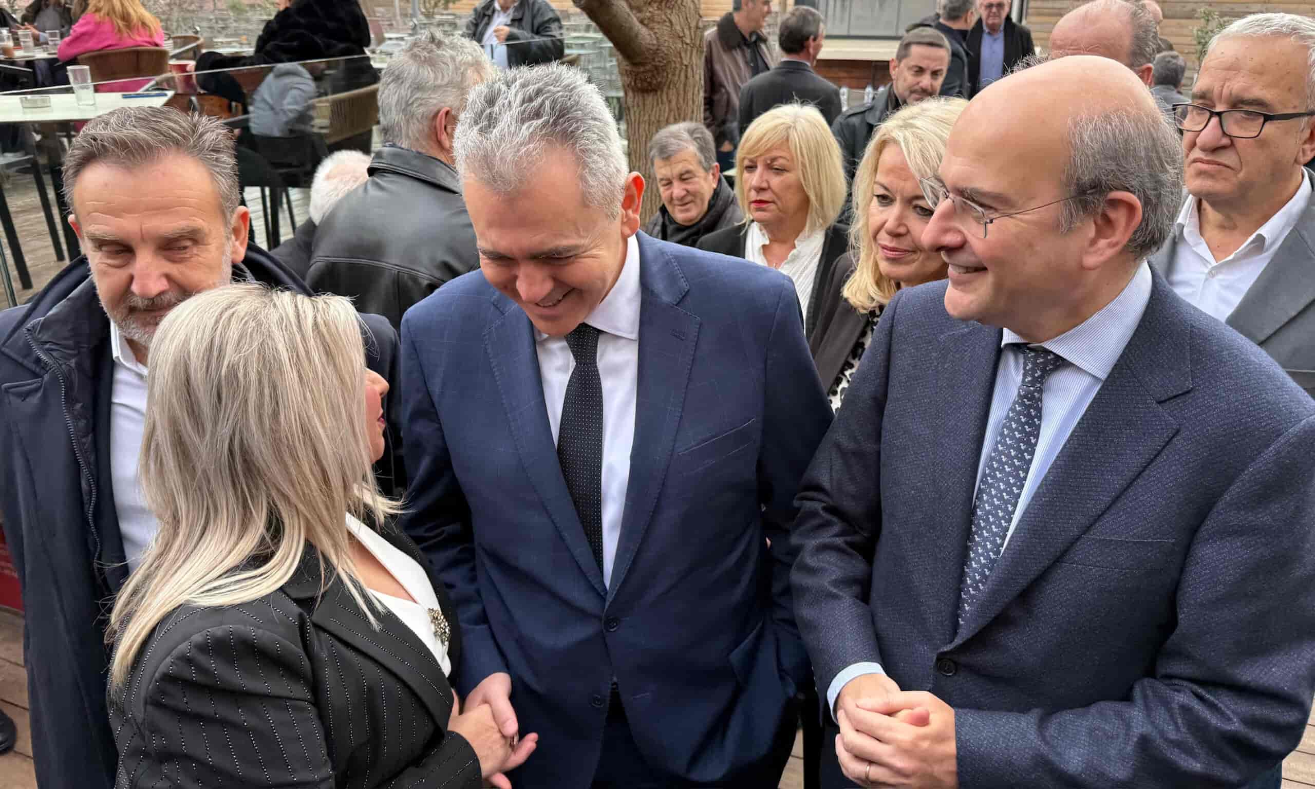 Μ. Χαρακόπουλος σε Κ. Χατζηδάκη