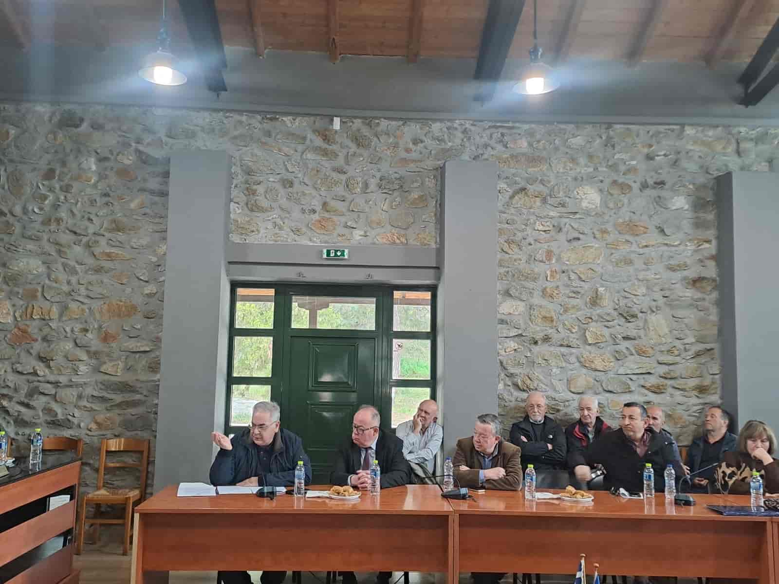 Σύσκεψη, στο Δήμο Τεμπών, για την επαναλειτουργία των διοδίων στην
Κοιλάδα των Τεμπών και την ολοκλήρωση του κόμβου Ραψάνης