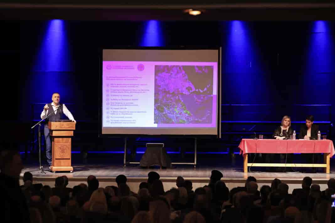 R6II4825 Παρουσιάστηκε ο απολογισμός έργου της Περιφέρειας για τον Ν. Λάρισας στο κατάμεστο ΔΩΛ