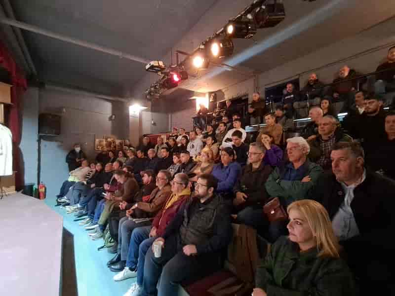 Με ενδιαφέρον πραγματοποιήθηκε η σύσκεψη - εκδήλωση της Τ.Ε Λάρισας του ΚΚΕ  με θέμα: «Οξυγόνο μας η πάλη για το δίκιο μας, για την ανατροπή!»