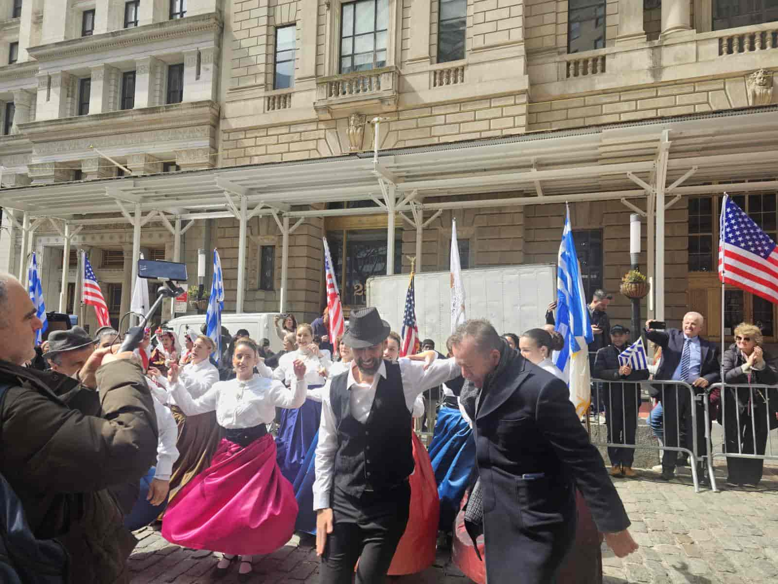 Κόκκαλης από Νέα Υόρκη
