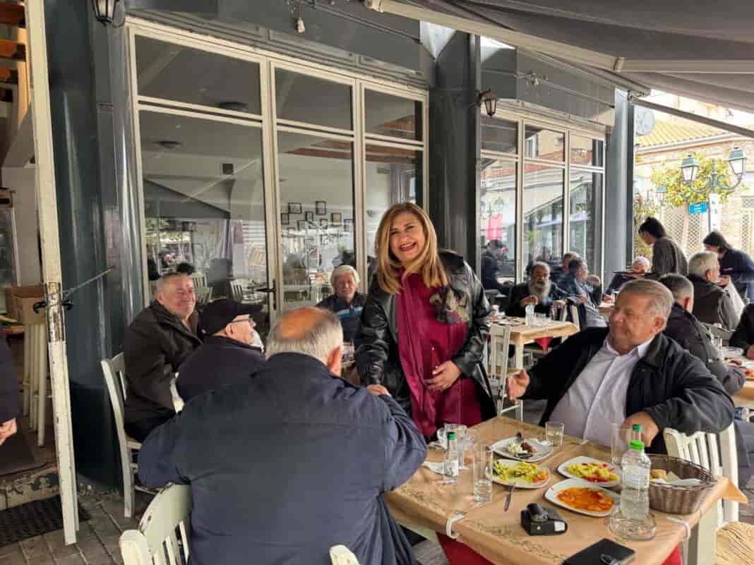 Ε. Λιακούλη στα Φάρσαλα: «‘’Αόρατα’’ τα Φάρσαλα για την Κυβέρνηση- Ακρίβεια, αδιαφορία και ερημοποίηση»
