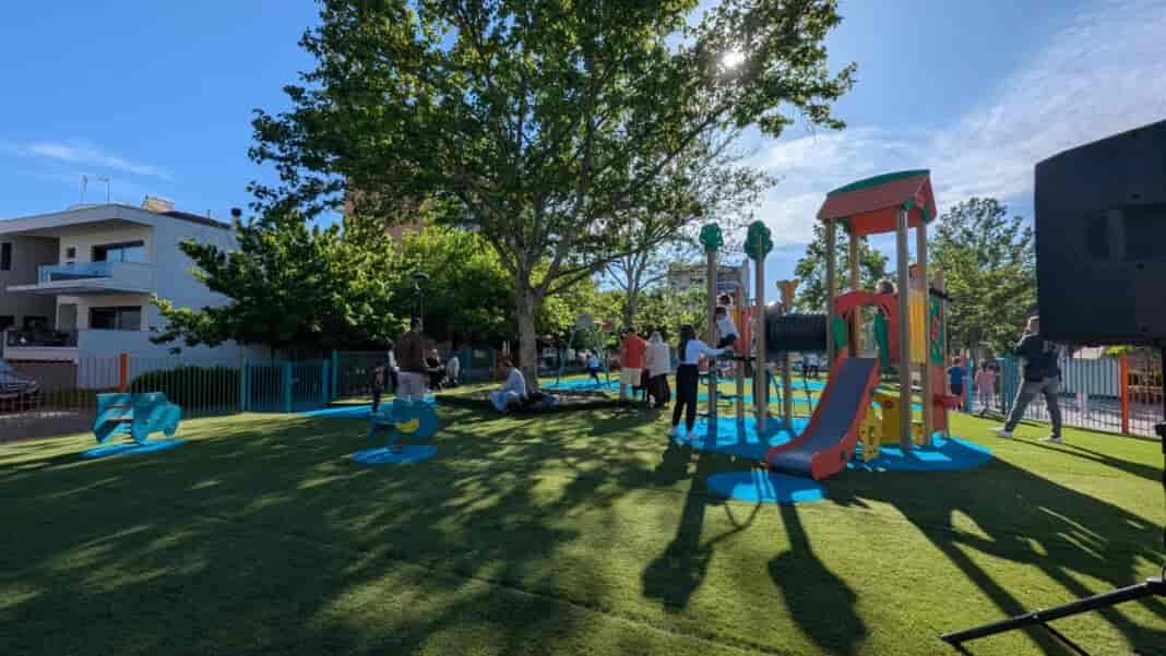 Paidiki xara-Tositsa-Nea Politeia (4) Άνοιξαν και επίσημα τις πύλες τους οι δύο νέες παιδικές χαρές στη Νέα Πολιτεία -