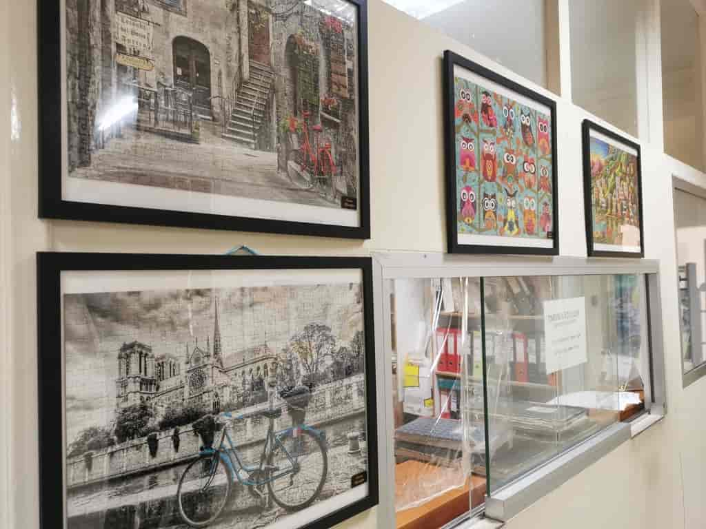 Τρίκαλα: Δημοτικός υπάλληλος δώρισε 45 παζλ την Οικονομική Υπηρεσία του Δήμου