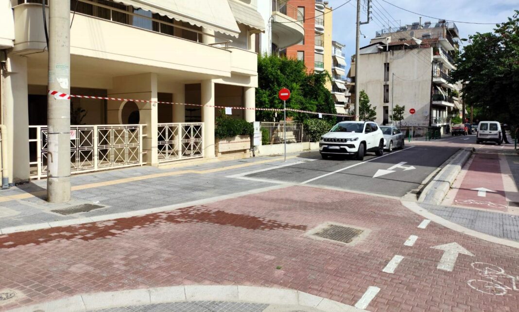 Aiolou Εργασίες πλυσίματος στην οδό Αιόλου σήμερα, Κυριακή