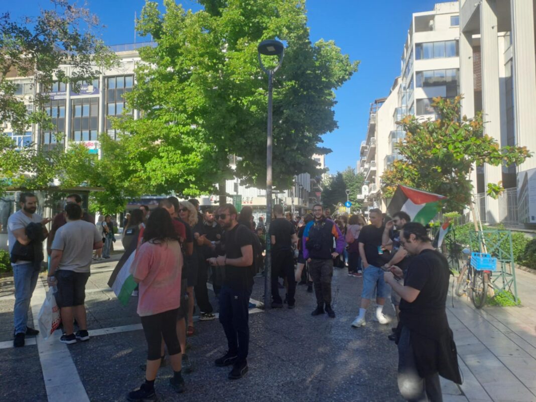 Την αλληλεγγύη τους στον παλαιστινιακό λαό εξέφρασαν οι λαρισαίοι