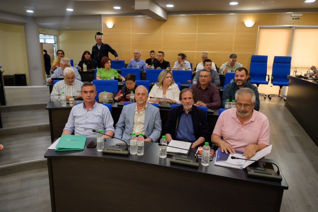 _Z628189 Τον θεσμό «Τα καφέ της επιστήμης» καθιερώνει η Περιφέρεια Θεσσαλίας