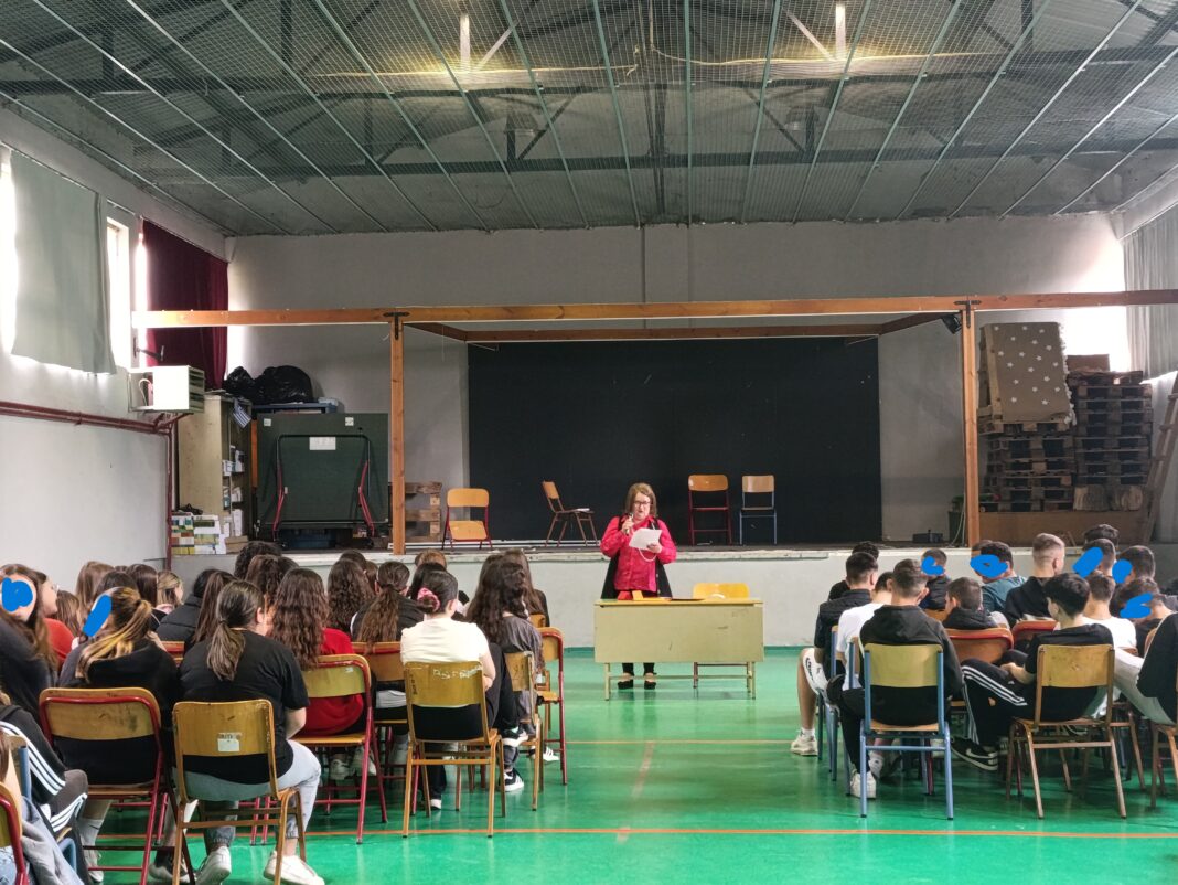 Περιβαλλοντική δράση στο Γυμνάσιο Μακρυχωρίου με θέμα το νερό και τη λειψυδρία