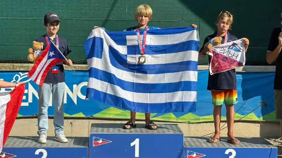 10xronos Στην κορυφή του κόσμου 10χρονος Έλληνας ιστιοπλόος