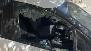 Έσπασαν το τζάμι του αυτοκινήτου