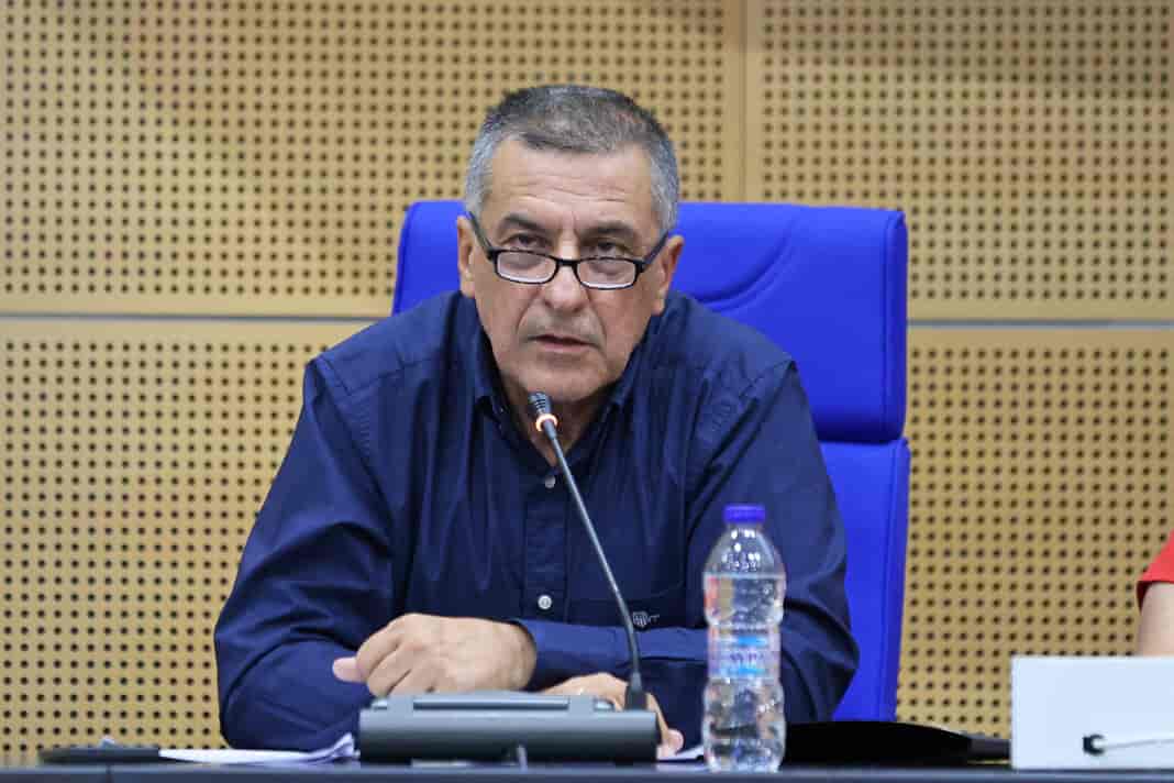 «Η Ευλογιά αντιμετωπίζεται μόνο με την Επιστήμη»