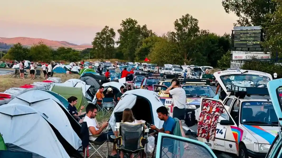 700 λάτρεις του Peugeot 205 έκαναν απόβαση στην Ελλάδα