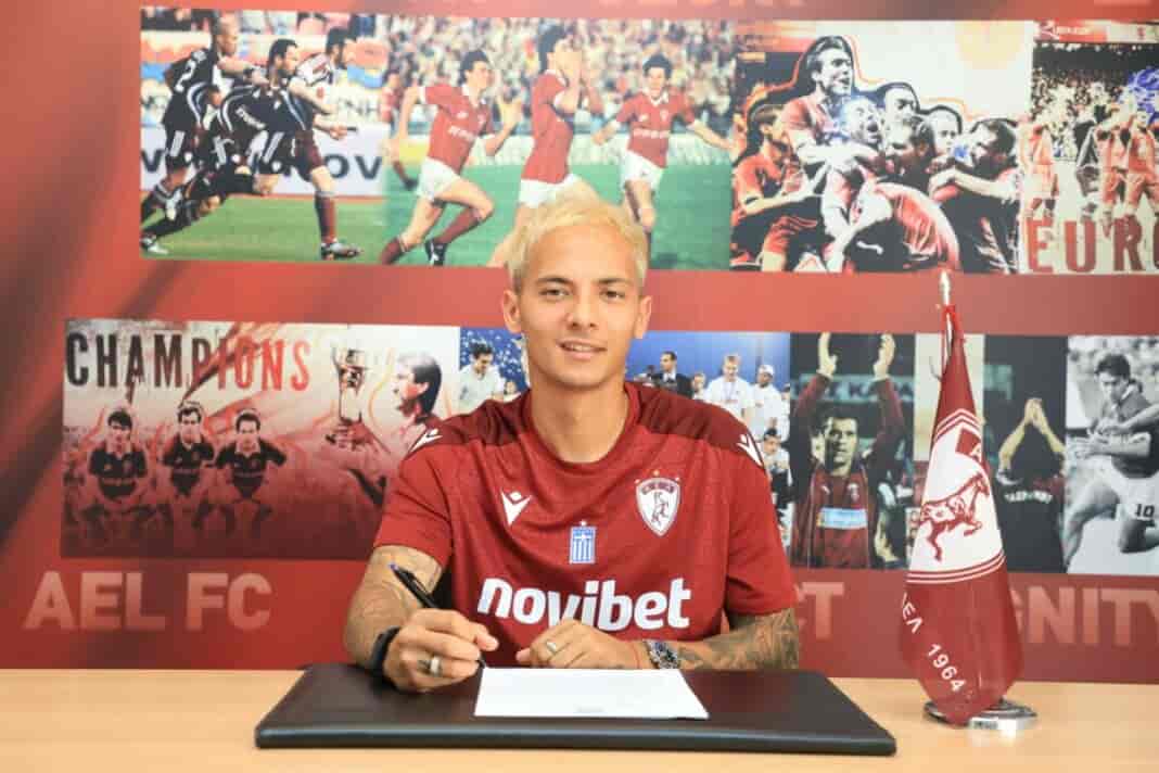 202509081743563065 Παίκτης της ΠΑΕ ΑΕΛ Novibet o Εμάνουελ Βινιάτο