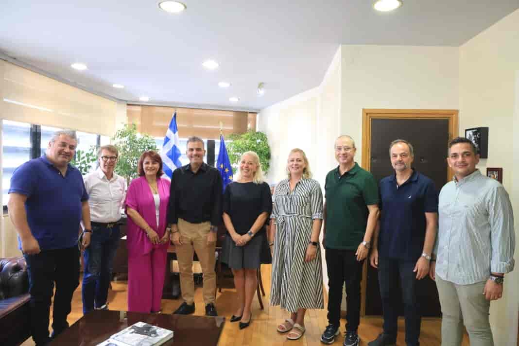 Koinoniko Frontistirio - Synantisi Dimarxou me frontistes