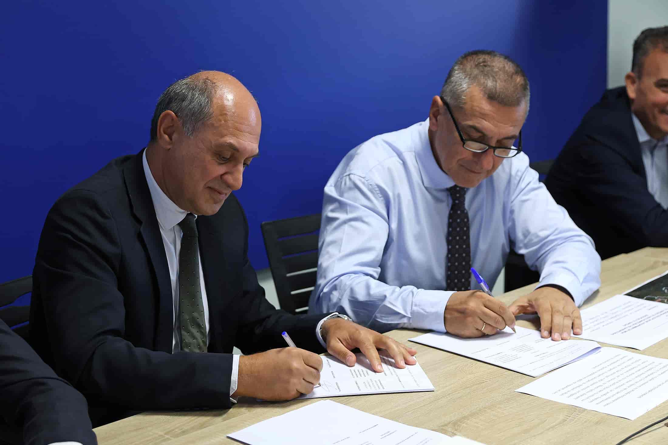 Λάρισα: Έπεσαν οι υπογραφές για την κατασκευή της Μονάδας Επεξεργασίας Απορριμμάτων