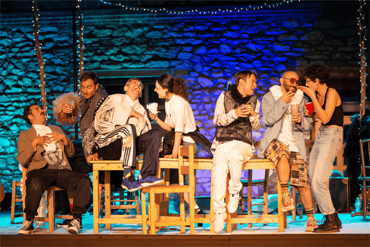 i striggla pou egine arnaki