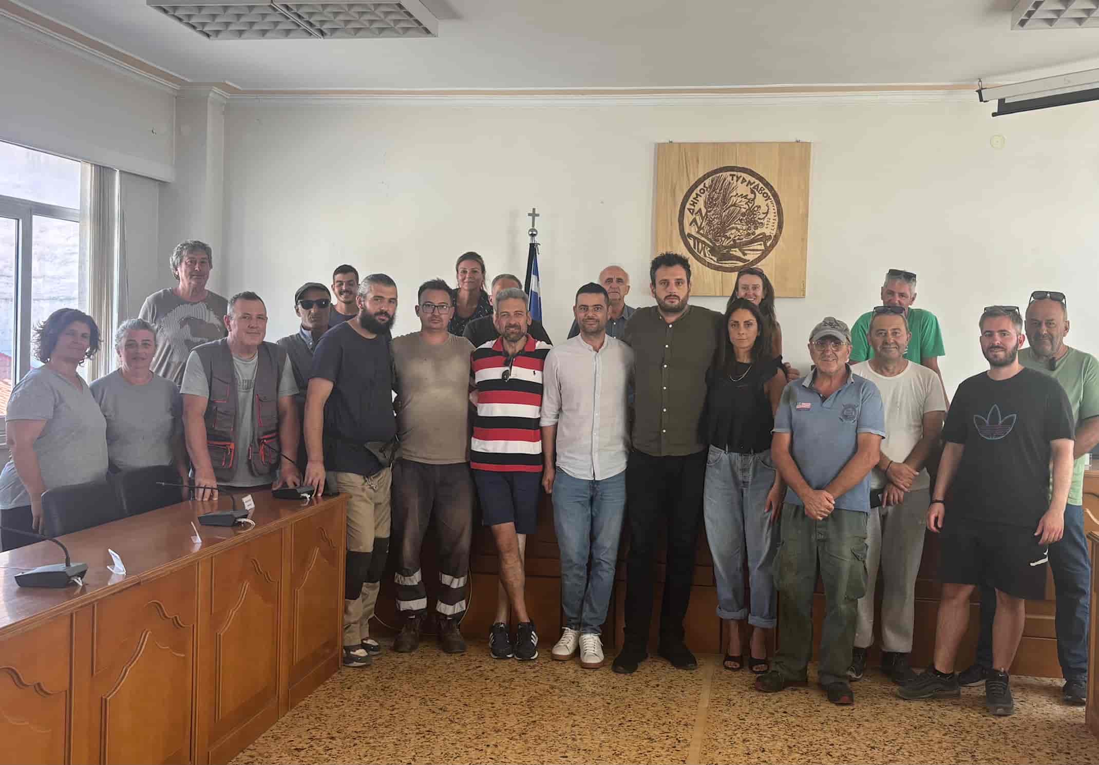 Στο πλευρό του Δημάρχου Καισαριανής ο Στέλιος Τσικριτσής