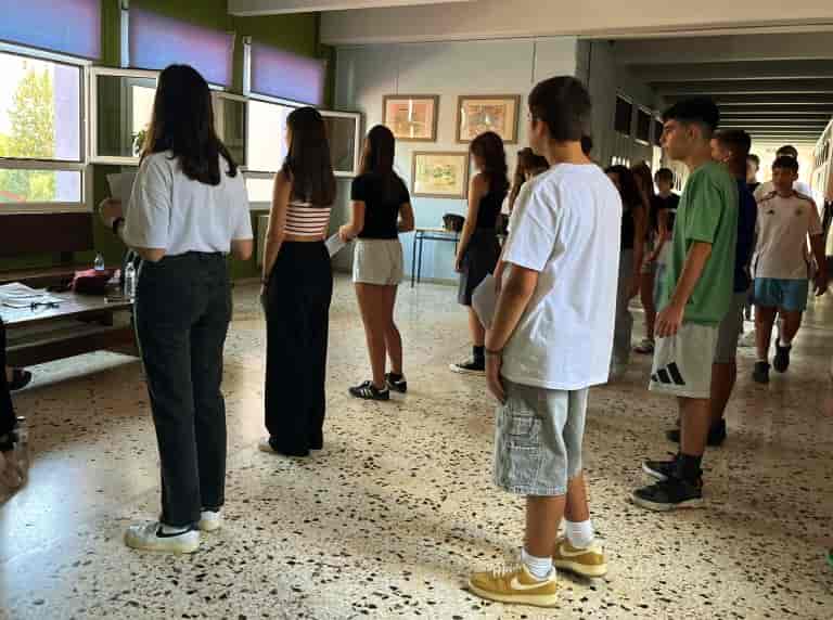 Στην Κρήτη μαθητές από τη Λάρισα για συμμετάσχουν στις εκδηλώσεις Μνήμης και Τιμής για τα 82 χρόνια από το Ολοκαύτωμα