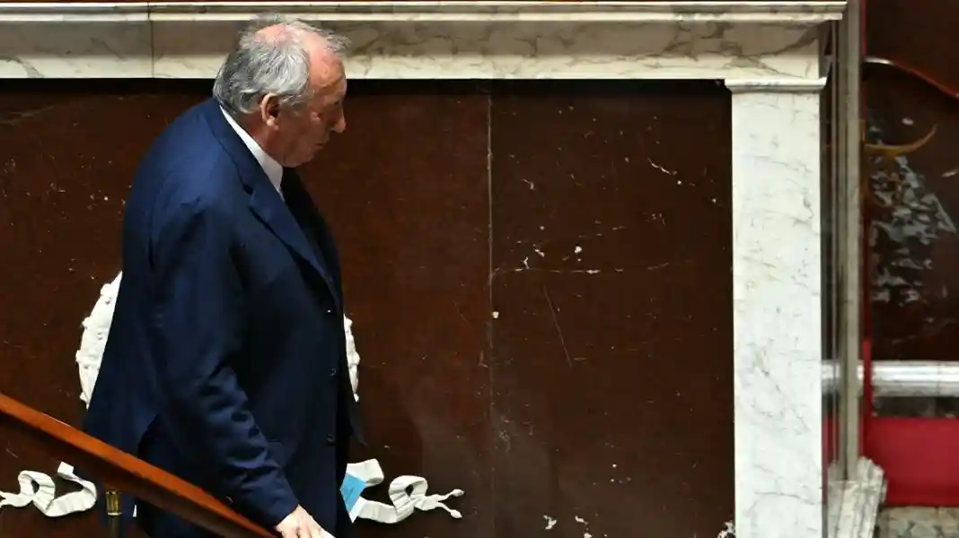 Κατέρρευσε η κυβέρνηση στη Γαλλία