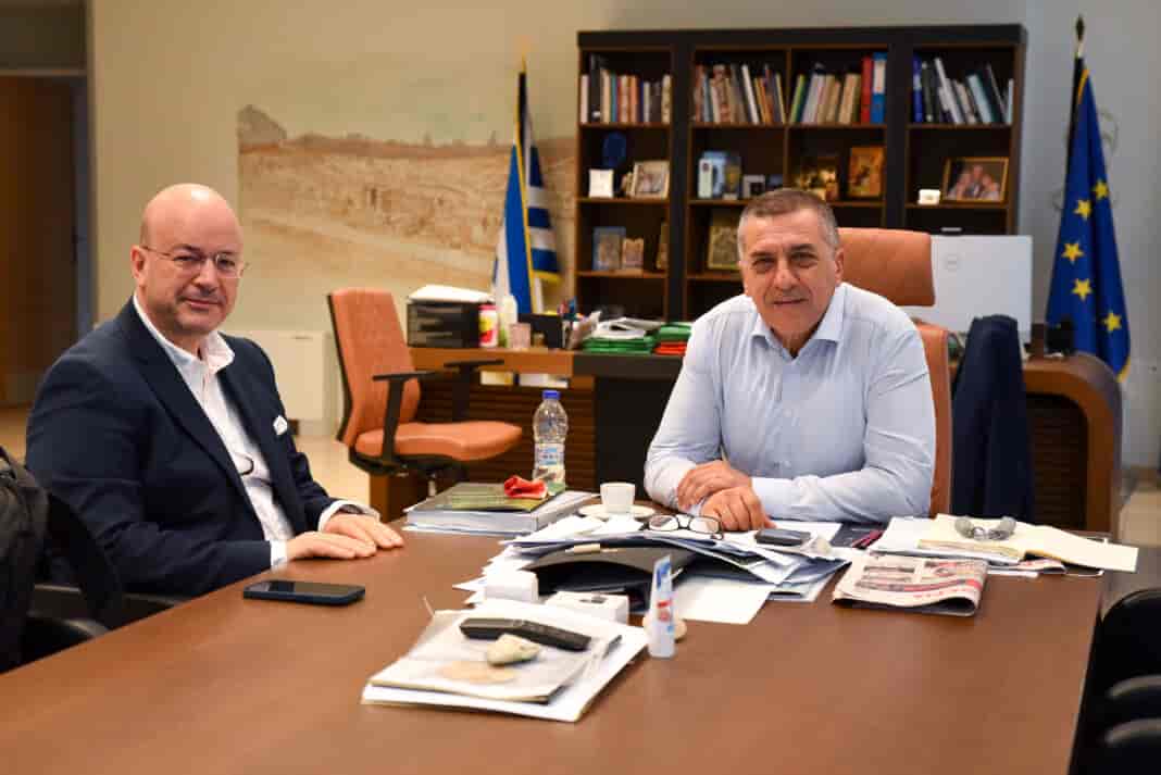 Συνάντηση Δημήτρη Κουρέτα με τον Πρόεδρο της Ιατρικής Σχολής Αρ. Ζιμπή