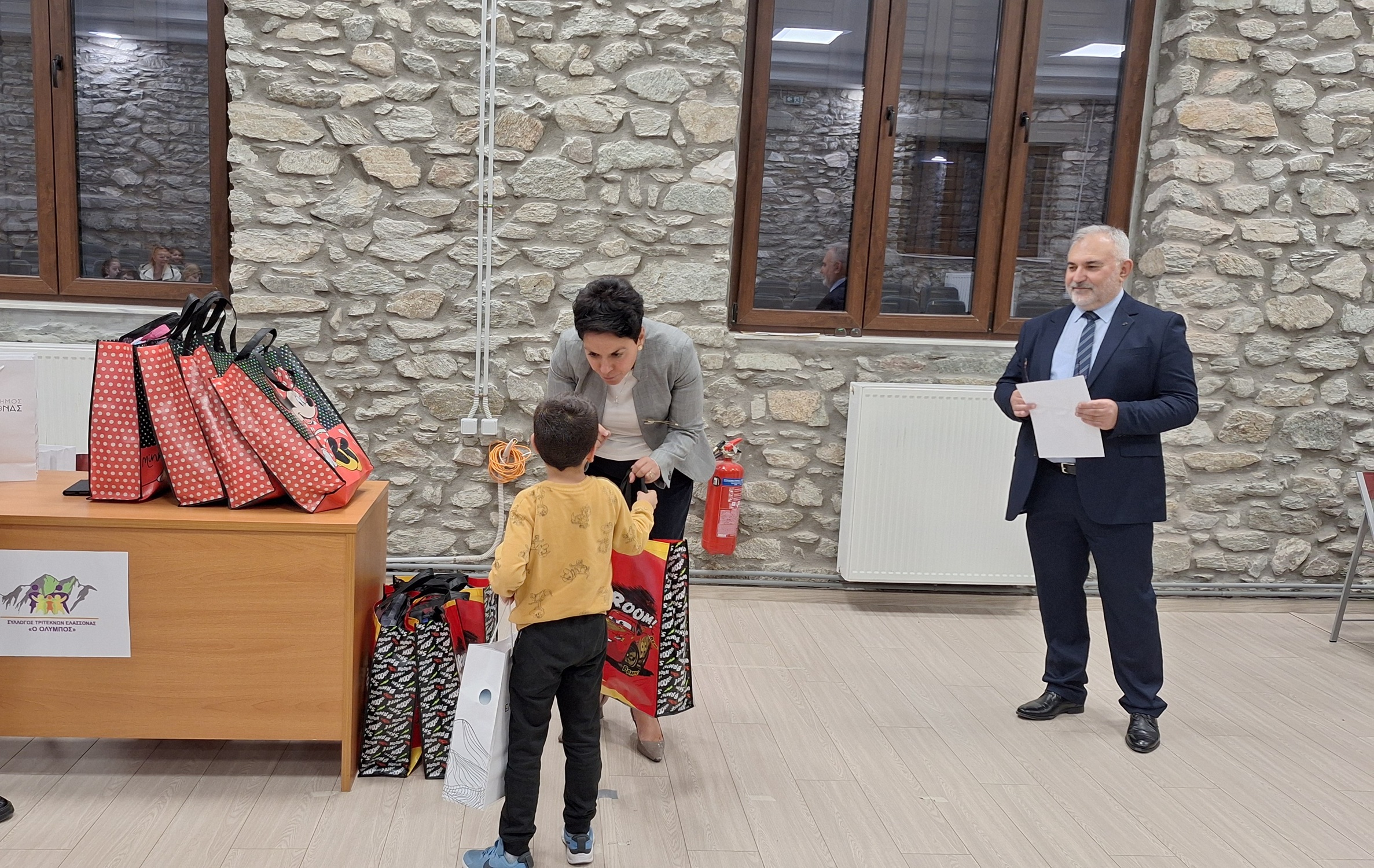 Εκδήλωση του Συλλόγου Τριτέκνων Ελασσόνας «Ο Όλυμπος» για τα παιδιά που ξεκινούν φέτος το δημοτικό σχολείο