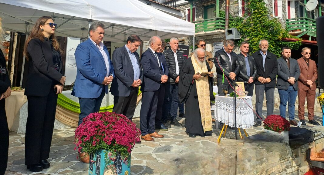 Ο Δήμαρχος Τεμπών, Γιώργος Μανώλης, στην Πανδημοτική Γιορτή Ακτινιδίου σε Αιγάνη και Πυργετό