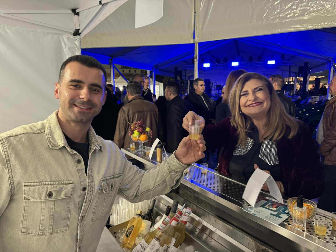 Messenger_creation_9BE42FB5-D9CF-48FA-B048-FEF5DED88BBB Ε. Λιακούλη από Γιορτή Τσίπουρου στον Τύρναβο:«Το δικό ΜΑΣ τσίπουρο, αποτέλεσμα αγάπης, παράδοσης και γνώσης δυνατών παραγωγών!»