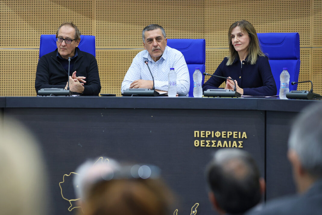 Η Περιφέρεια Θεσσαλίας χρηματοδοτεί και στηρίζει μια μακροχρόνια και βιώσιμη πολιτιστική στρατηγική Δημ. Κουρέτας: Μέσω του Πολιτισμού προωθούμε μια συνεχόμενη δημιουργικότητα για τις τοπικές κοινωνίες Ο πολιτισμός, ένα κεφάλαιο που δεν πρέπει να μένει στο τελευταίο σκαλί των προτεραιοτήτων, βρίσκεται σήμερα σε επίπεδο Θεσσαλίας αντιμέτωπος με σειρά ευκαιριών και η Περιφέρεια προχωρά σε ολοκληρωμένες πολιτιστικές στρατηγικές, τόσο για να αντιμετωπίσουν οι χρηματοδοτούμενοι φορείς τις προκλήσεις του μέλλοντος, όσο και για να αξιοποιήσουν το πολιτιστικό τους κεφάλαιο ως παράγοντα ανάπτυξης.