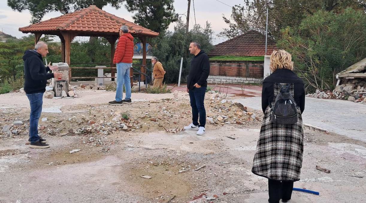 Μάνδρα και Κουτσόχερο ζητούν στήριξη – Επίσκεψη της «Συμπαράταξης Λαρισαίων»