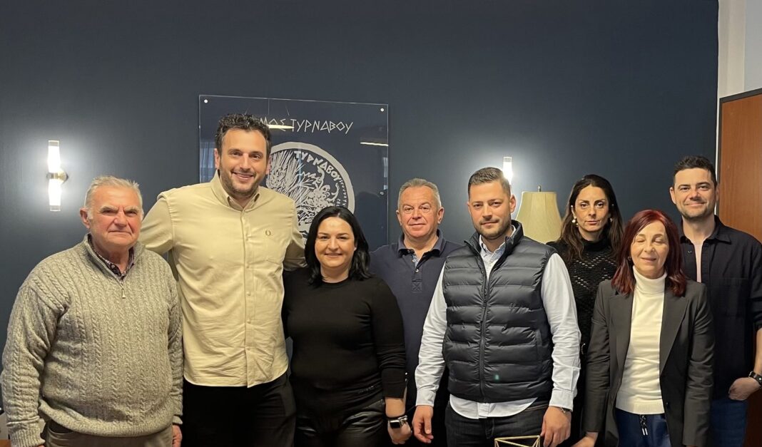 2025-11-12_14-45-52-036 Αντίθετη η Δημοτική Αρχή Τυρνάβου στο κλείσιμο του στρατοπέδου του Αμπελώνα