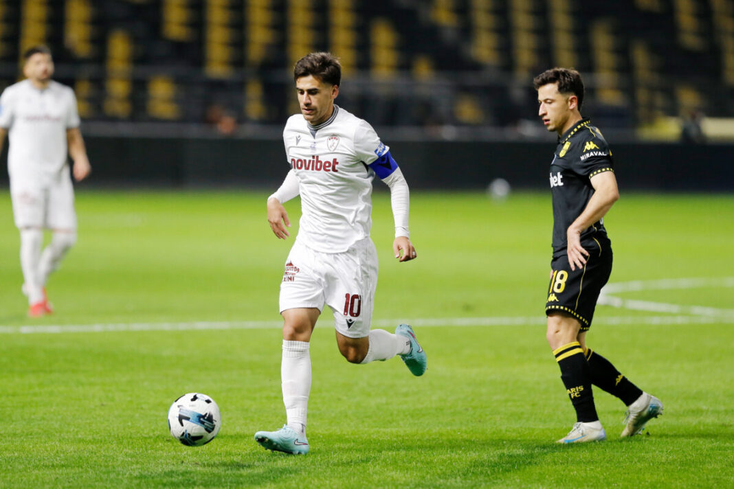 <br>ÁÑÇÓ - ËÁÑÉÓÁ <br>(SUPERLEAGUE 2025-2026) <br><br>ARIS - LARISA Νέα ήττα για την ΑΕΛ με 2-1 από τον Άρη