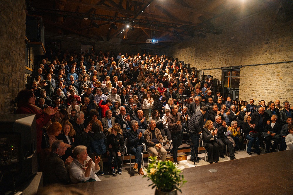 «Ουτοπία ο εποικισμός άλλου πλανήτη» — Το ηχηρό μήνυμα του Σταμάτιου Κριμιζή στα Τρίκαλα