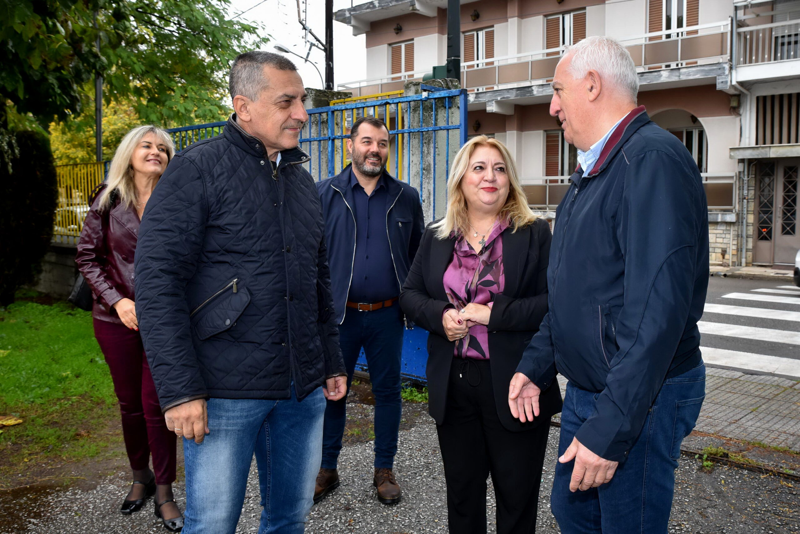 Ο Δημήτρης Κουρέτας στο 7ο Δημοτικό Σχολείο Τρικάλων στο πλαίσιο του προγράμματος «Ποδηλατώντας ΑΣΦΑΛΩΣ με το ΕΣΠΑ»