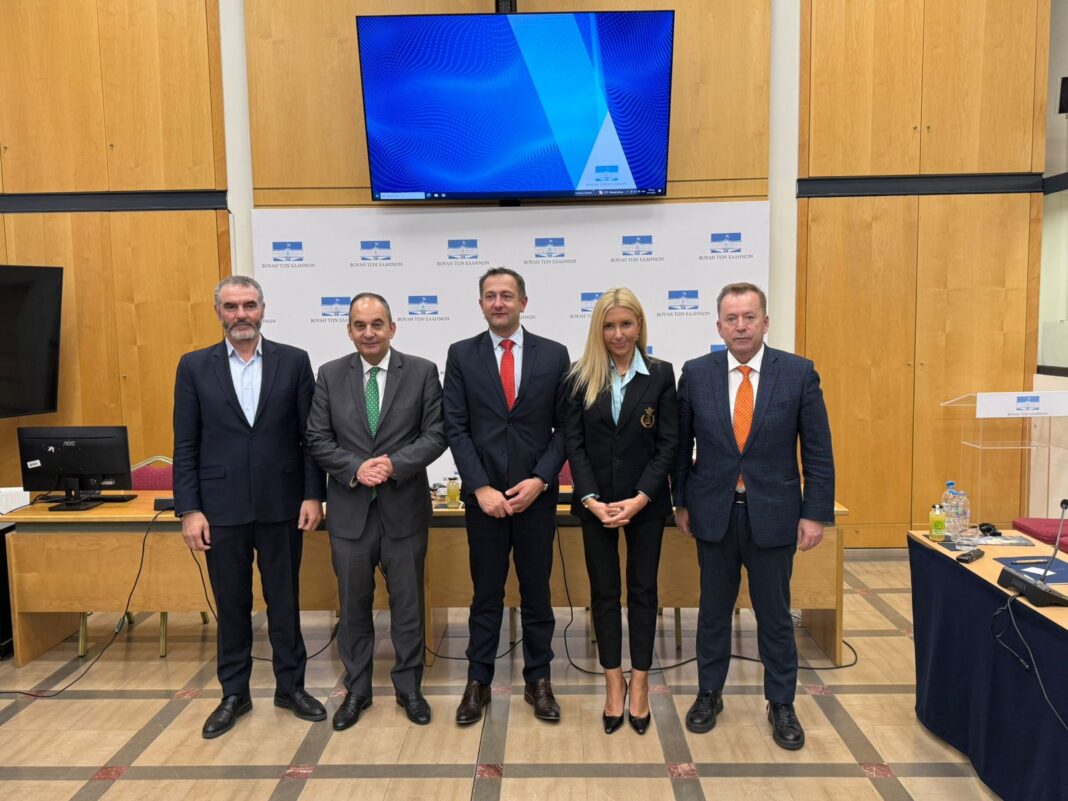 Με τον Επίτροπο Γεωργίας της Ε.Ε. συναντήθηκε ο Β. Κόκκαλης με ατζέντα όλα τα κρίσιμα ζητήματα του πρωτογενούς τομέα