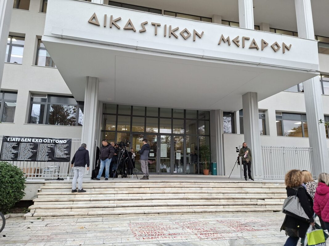 dikastiko megaro larisas tempi (1)