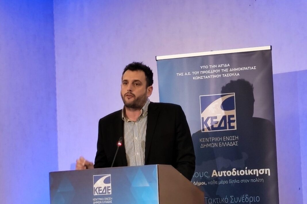 Στο συνέδριο της ΚΕΔΕ στην Αλεξανδρούπολη ο δήμαρχος Τυρνάβου Στέλιος