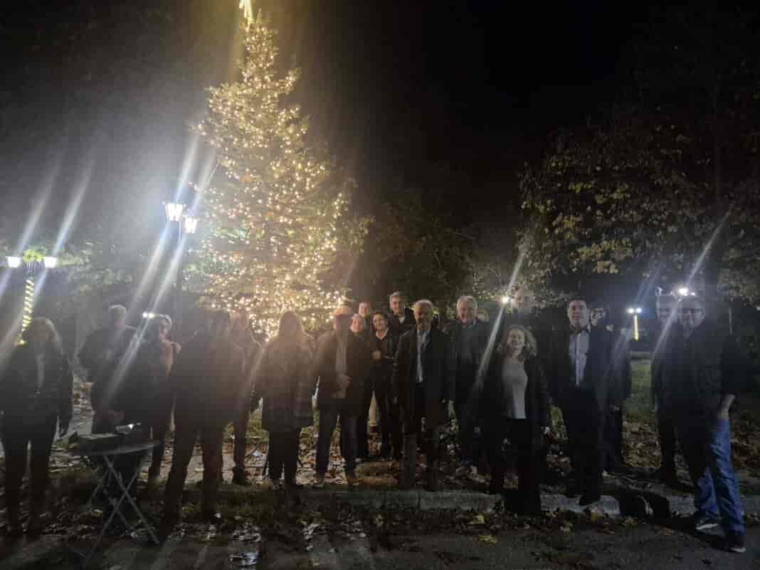 20251129_181033_copy_1600x1200 «Μύρισε» Χριστούγεννα στο Δήμο Τεμπών
