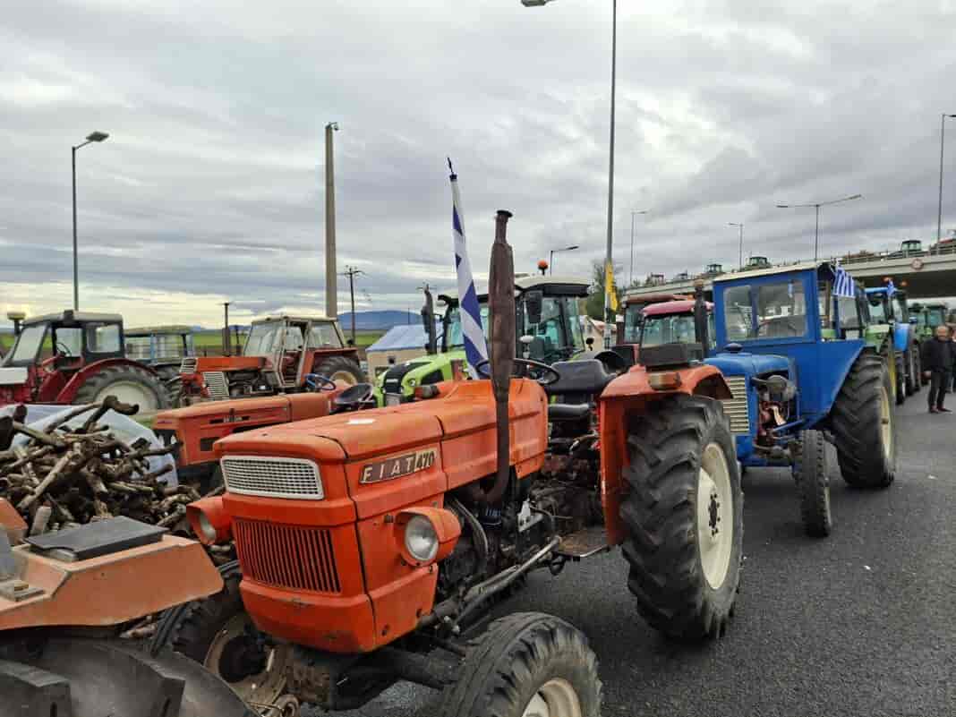 mploko nikaias 2025 20251206_134505 Μπλοκο Νικαιας στη Λάρισα - thelarissapaper.gr