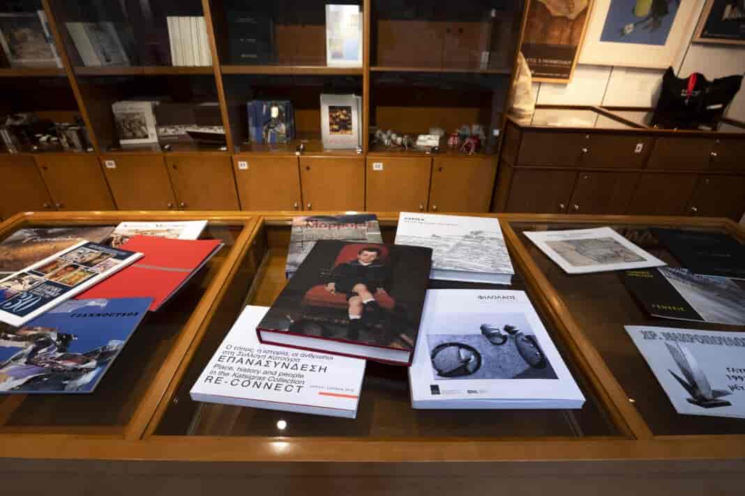 DSC04136 Εγκαίνια του Bazaar Βιβλίων Τέχνης και Παζλ στο Μύλο του Παππά