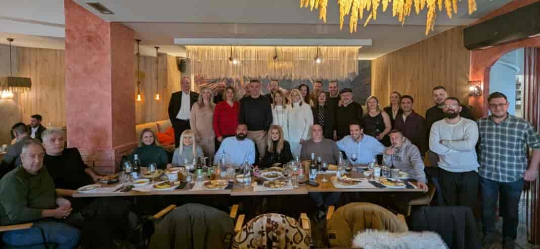 Geyma Dimosiografon, R (6) Συνάντηση με δημοσιογράφους και εκπροσώπους των ΜΜΕ είχε ο Δήμαρχος Λαρισαίων, κ. Θανάσης Μαμάκος