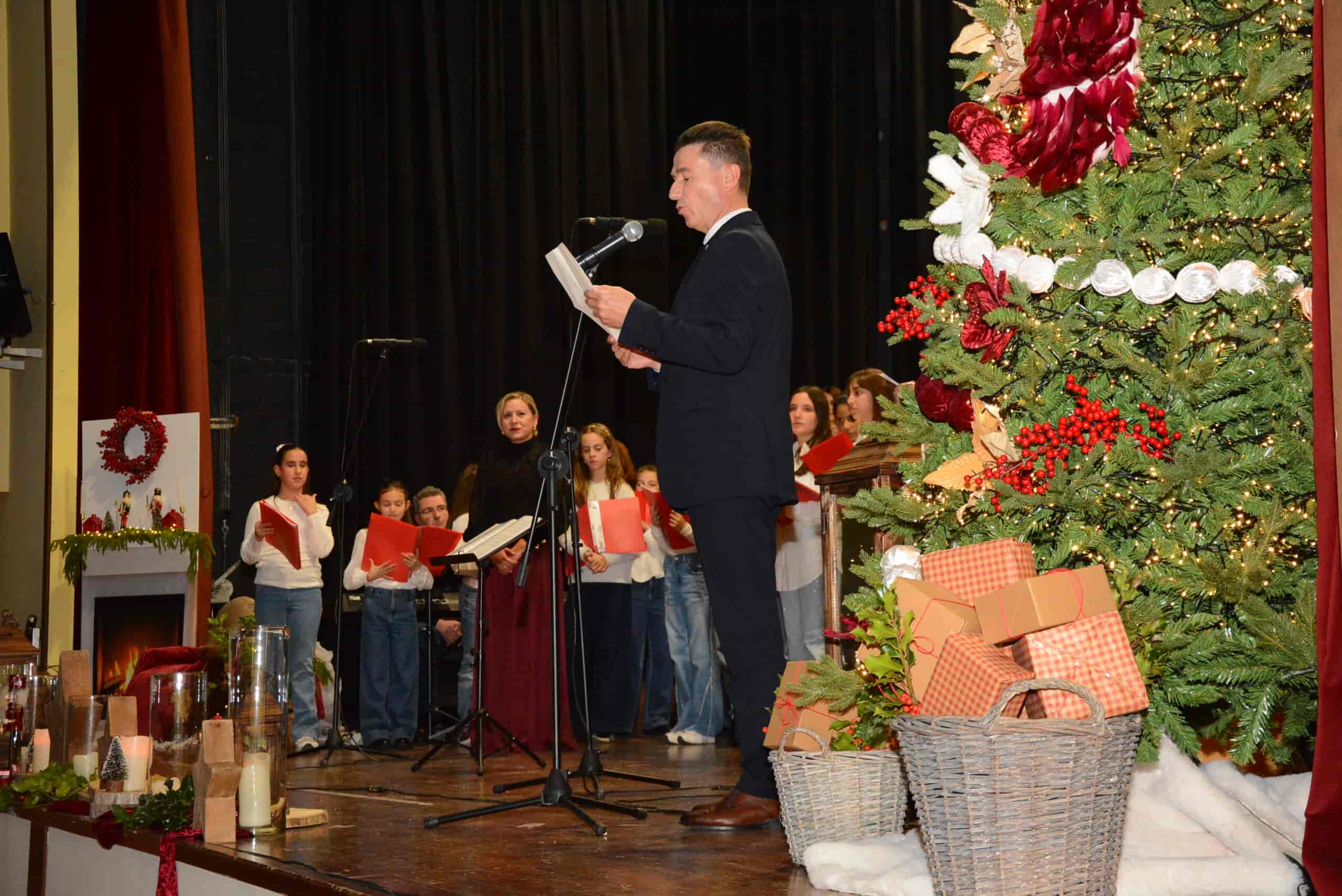 Μάγεψαν τα Χορωδιακά Σύνολα του Δήμου Ελασσόνας